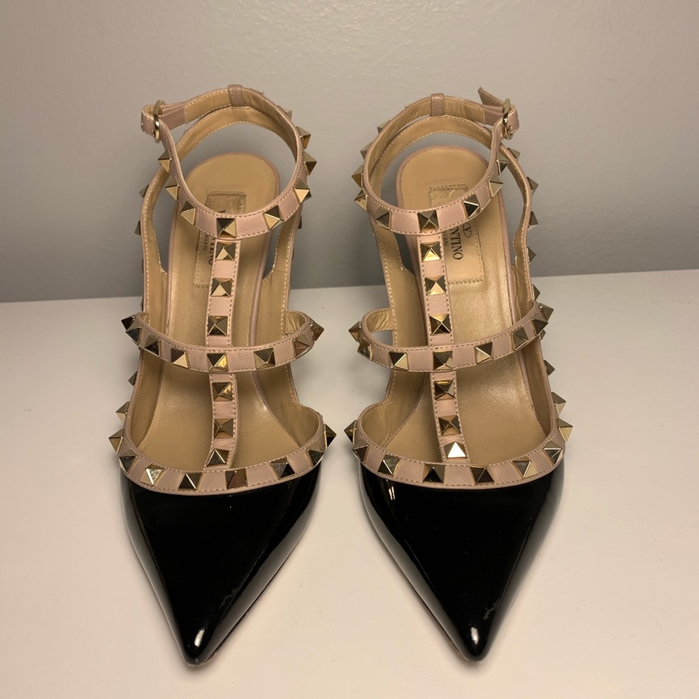 Valentino Black Patent & Nude Rockstud T-Strap Pumps - Picture 4 of 9